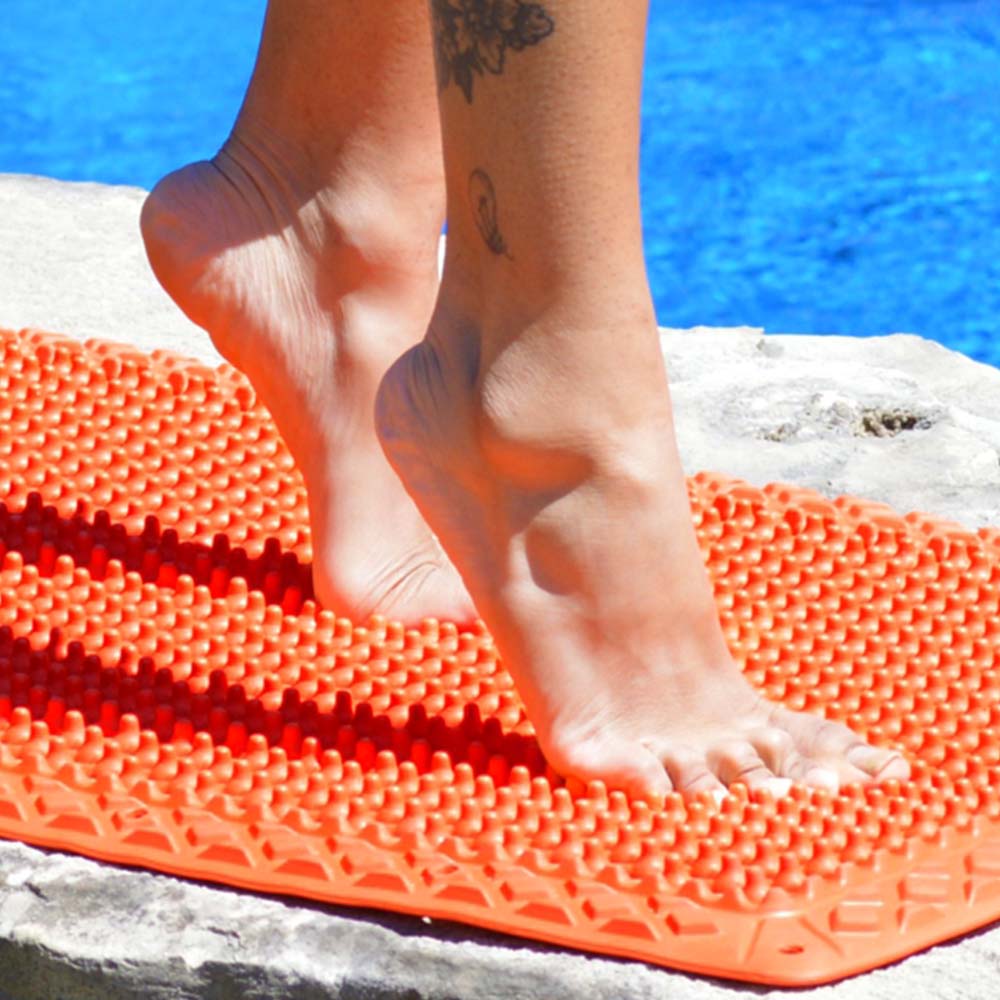 yoga feet on vigurus mat
